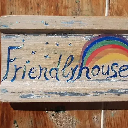 Friendlyhouse *